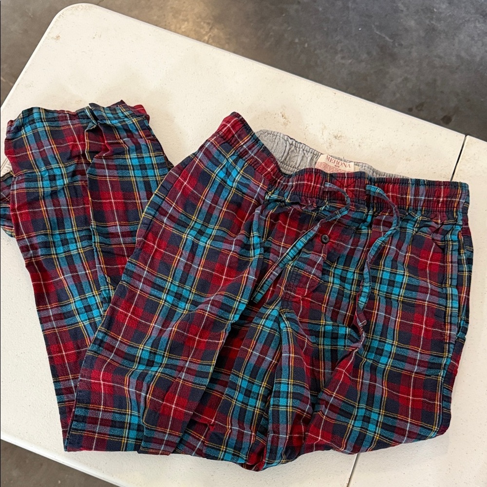 Merona Red and Blue Plaid Men's Pajama/Lounge Pants - Medium